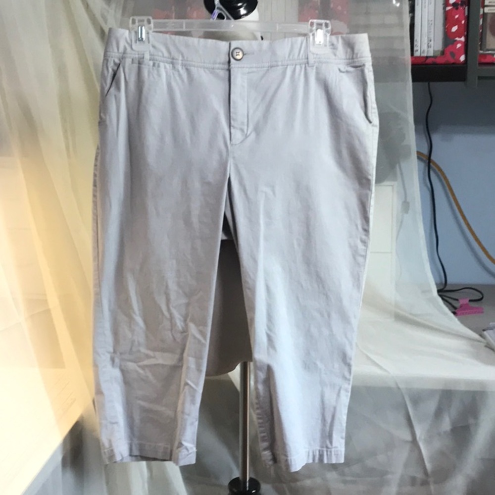 Light Gray Signature Comfort Capris
